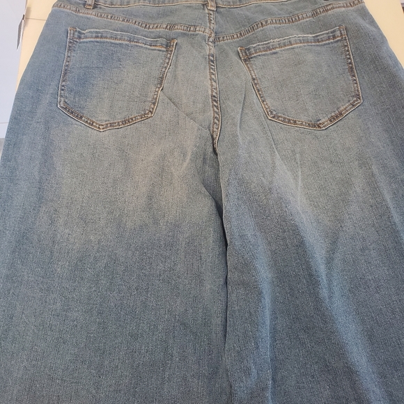 Eloqll Elements Blue Straight leg Jean - Picture 4 of 5